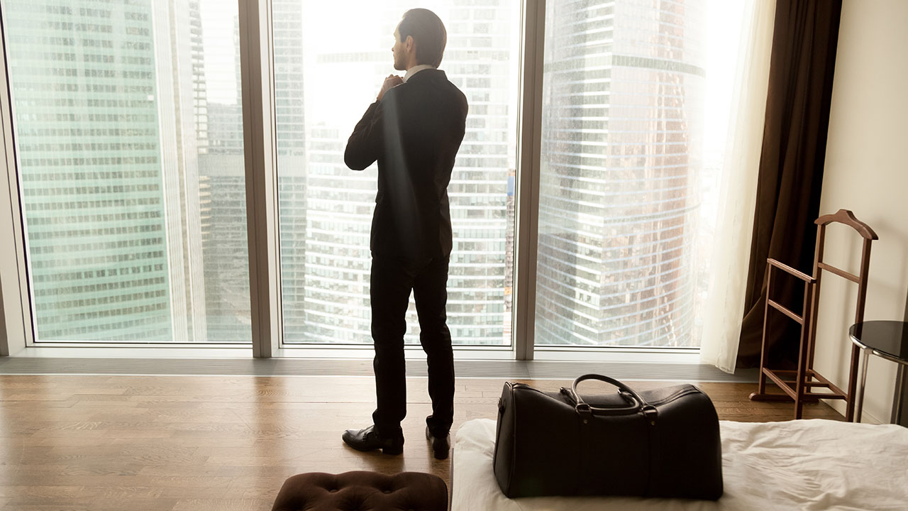 Резидентство в ОАЭ через недвижимость в 2026: что реально работает?